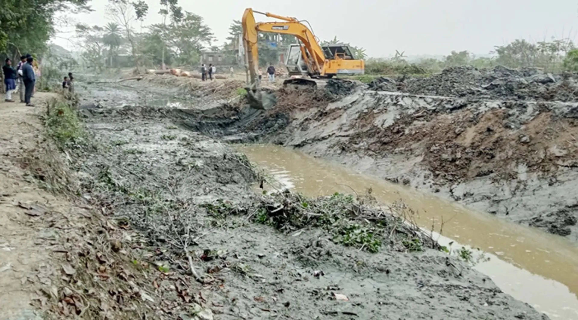 পানিপ্রবাহ বন্ধ! বরিশাল শহরজুড়ে জলাবদ্ধতার আশঙ্কা  