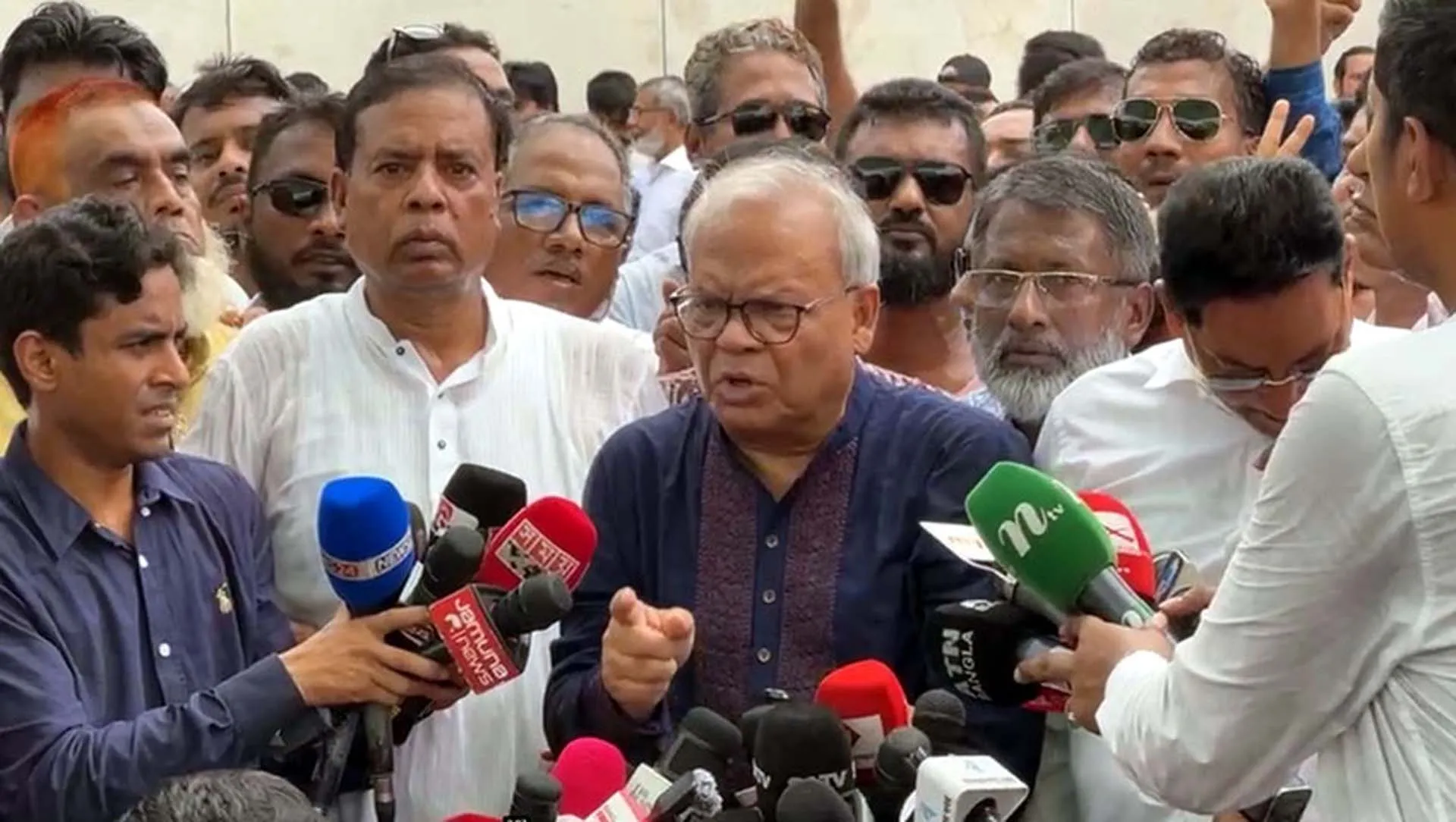‘তরুণদের উদ্বুদ্ধ করে রাজপথে নামিয়েছিলেন তারেক রহমান’