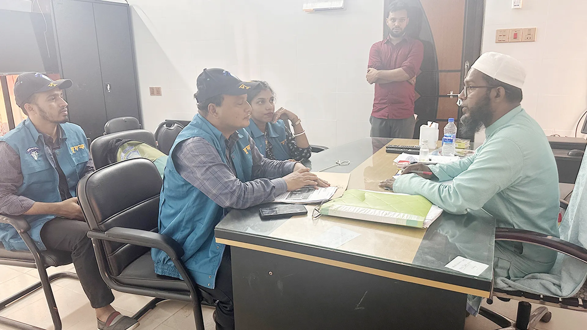বাউফল উপজেলা স্বাস্থ্য কমপ্লেক্সে ছদ্মবেশে দুদকের অভিযান