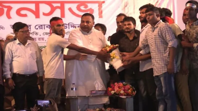 বিএনপিতে যোগদান করলেন বৈষম্যবিরোধী ছাত্র আন্দোলনের শতাধিক নেতাকর্মী