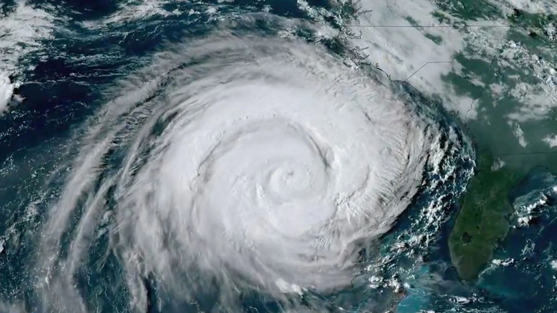 বঙ্গোপসাগরে ঘূর্ণিঝড় ‘মন্থা’ তৈরির আশঙ্কা