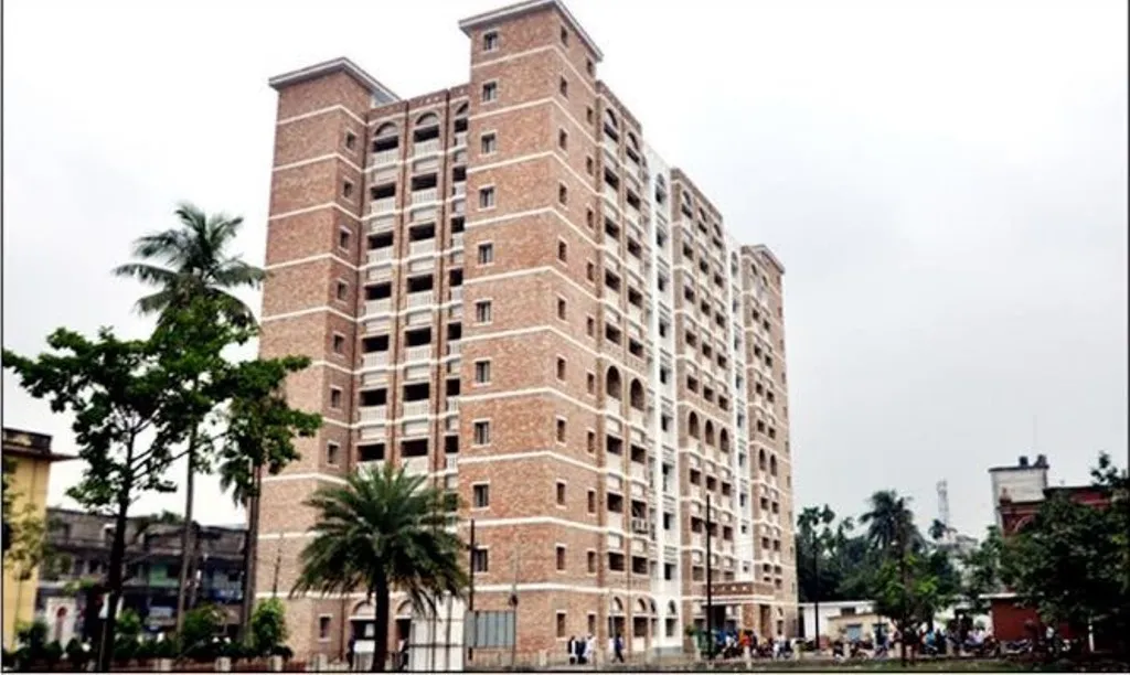 চীফ জুডিশিয়াল ম্যাজিস্ট্রেট আদালতে লিফট সংকট ॥ ভোগান্তি