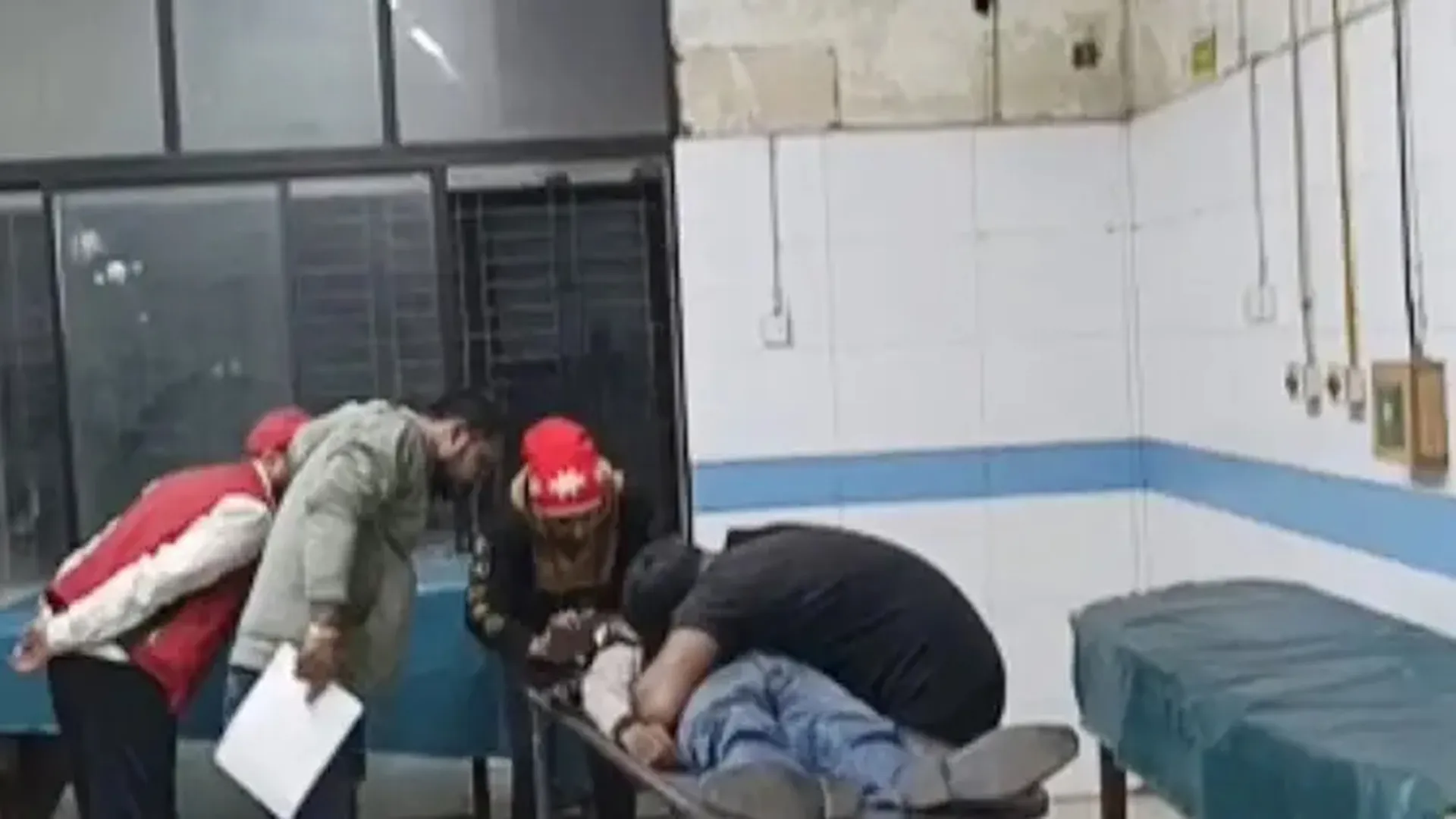 সাংবাদিককে গুলি করে হত্যা