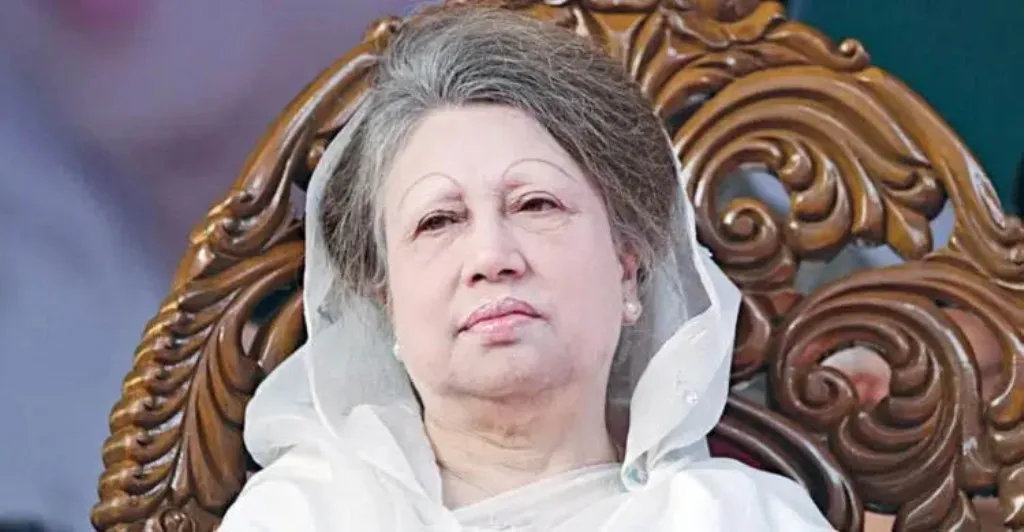 সব মামলা থেকে মুক্ত হয়ে বিদায় নিলেন খালেদা জিয়া
