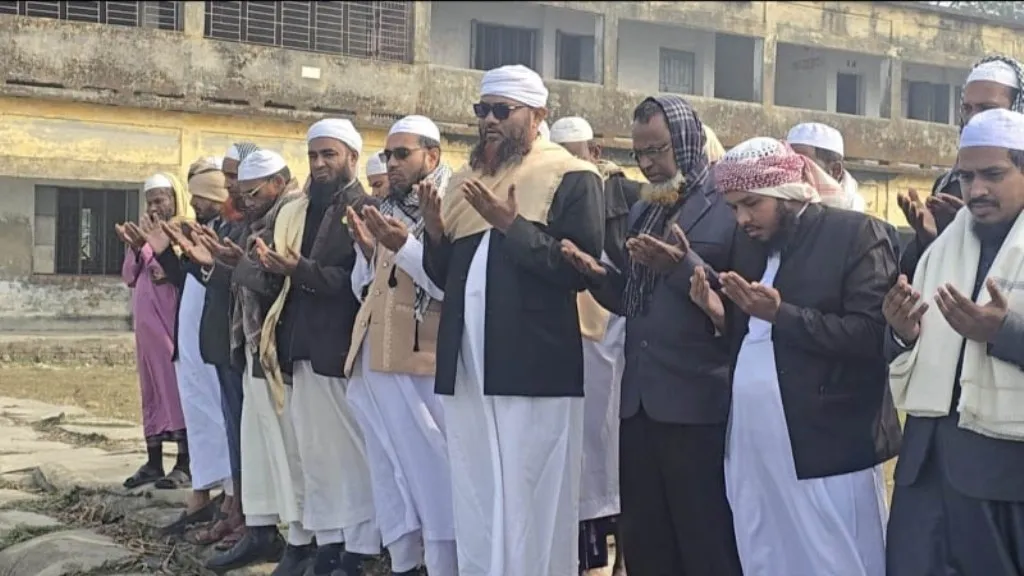 নদী ভাঙন থেকে রক্ষা পাওয়া মানবিক অধিকার : বরিশাল-৪ আসনের হাতপাখার প্রার্থী আবুল খায়ের