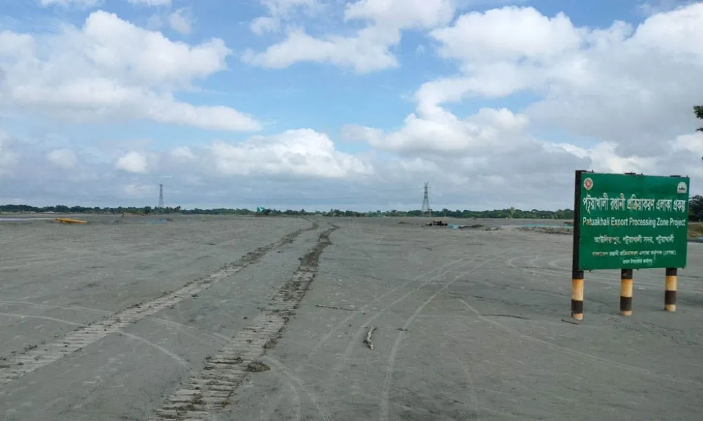 পটুয়াখালী ইপিজেড : বালুর ওপর শিল্পস্বপ্ন, বছর শেষেই কারখানা গড়ার প্রস্তুতি
