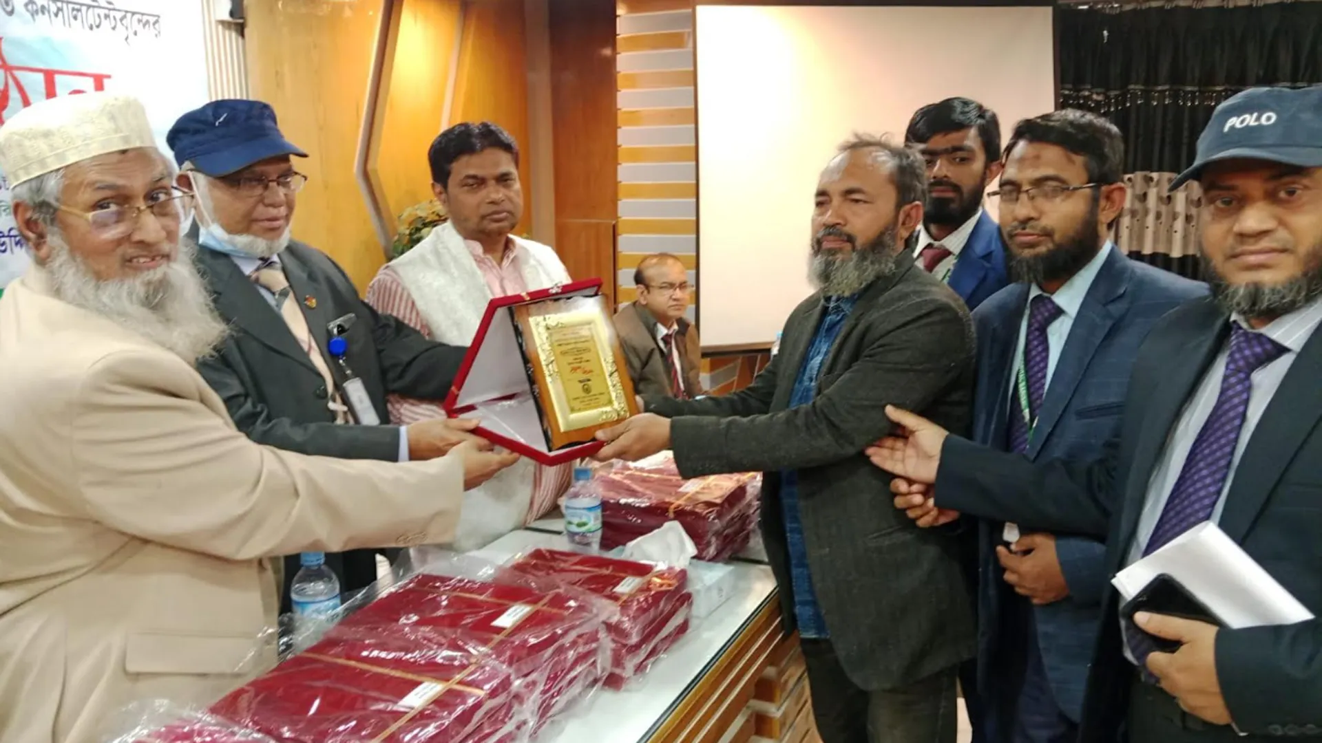 বরিশাল ইসলামী ব্যাংক হাসপাতালে ২৬ চিকিৎসক সংবর্ধিত