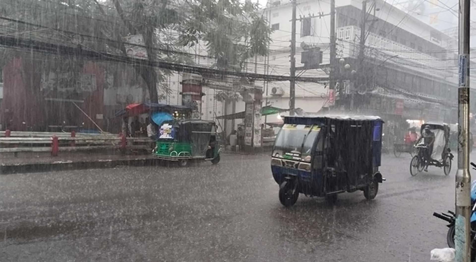 বরিশালসহ বিভিন্ন স্থানে টানা ৫ দিন ভারীবর্ষণের আভাস 
