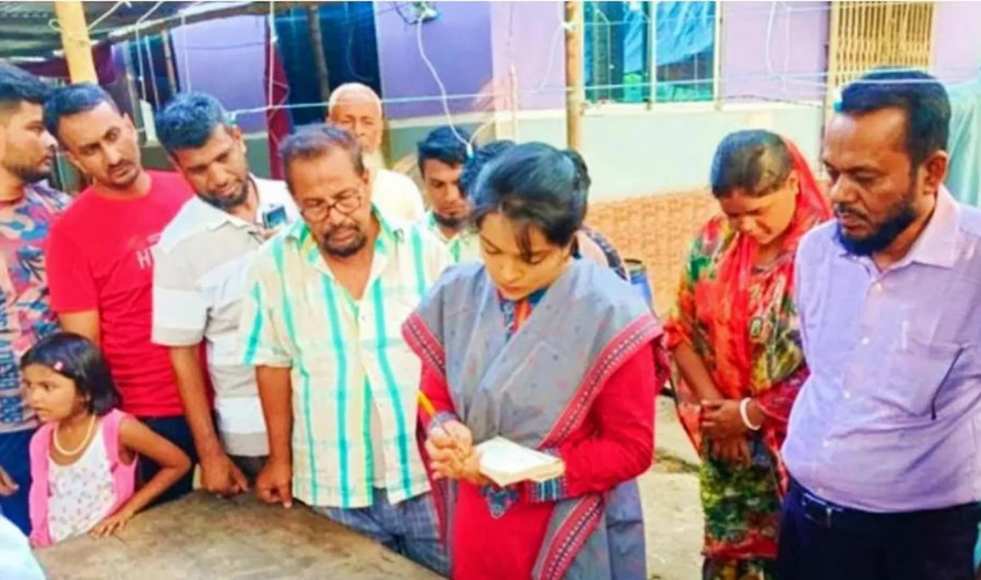 বরিশালে বাল্যবিবাহের অপরাধে মেয়ের বাবাকে জরিমানা