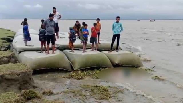 মনপুরায় মেঘনা নদী থেকে যুবকের মরদেহ উদ্ধার