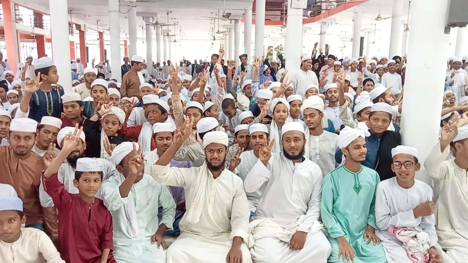 দেশসেরা ঝালকাঠির এনএস কামিল মাদ্রাসা