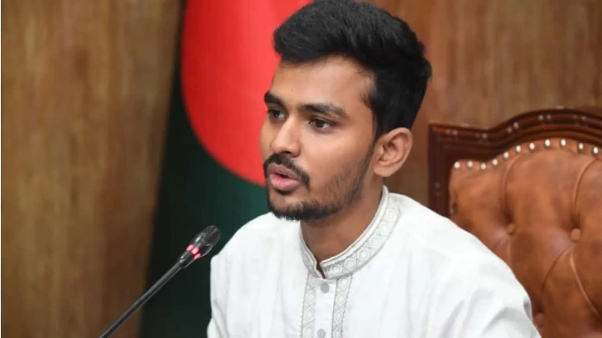নির্বাচনকালীন সরকারে থাকছি না: আসিফ মাহমুদ