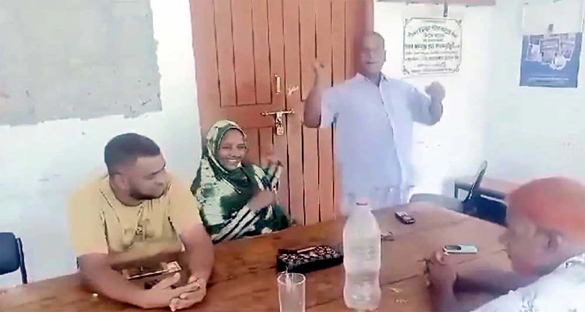 ইউপি কার্যালয়ে সদস্যদের নাচগানের ভিডিও ভাইরাল, তদন্তে প্রশাসন