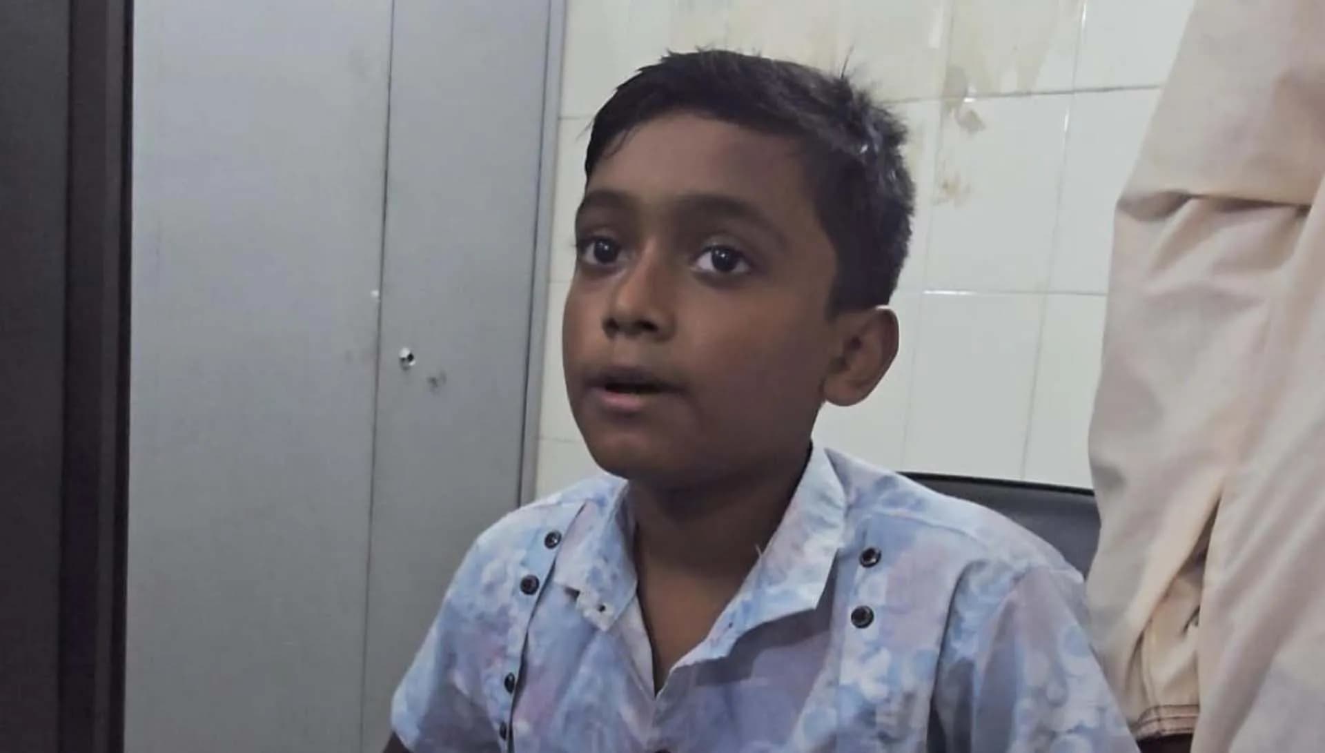 বাউফলে ভিডিও করার অপরাধে পুলিশের হাতে শিশু নির্যাতনের অভিযোগ