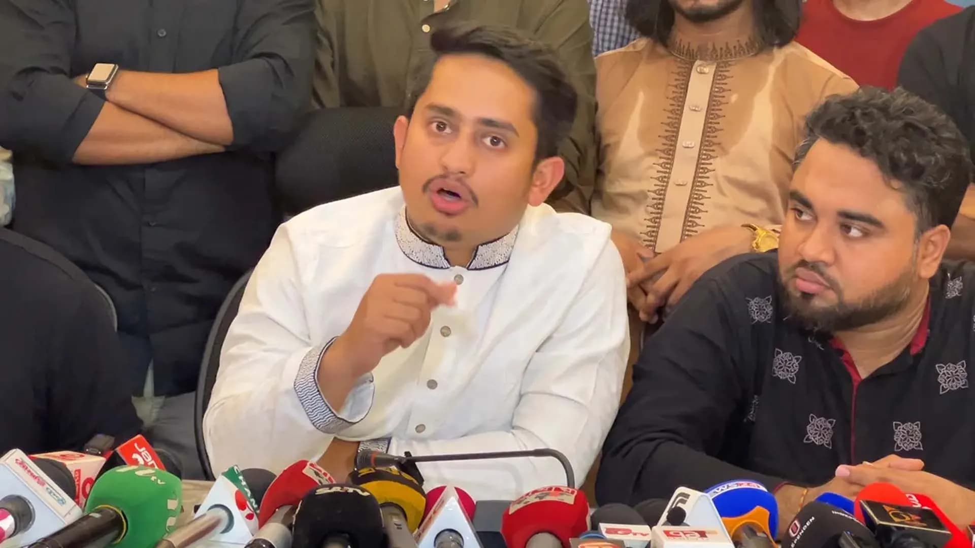 এনসিপিকে শাপলা প্রতীক দিতে সাহস পাচ্ছে না ইসি : সারজিস