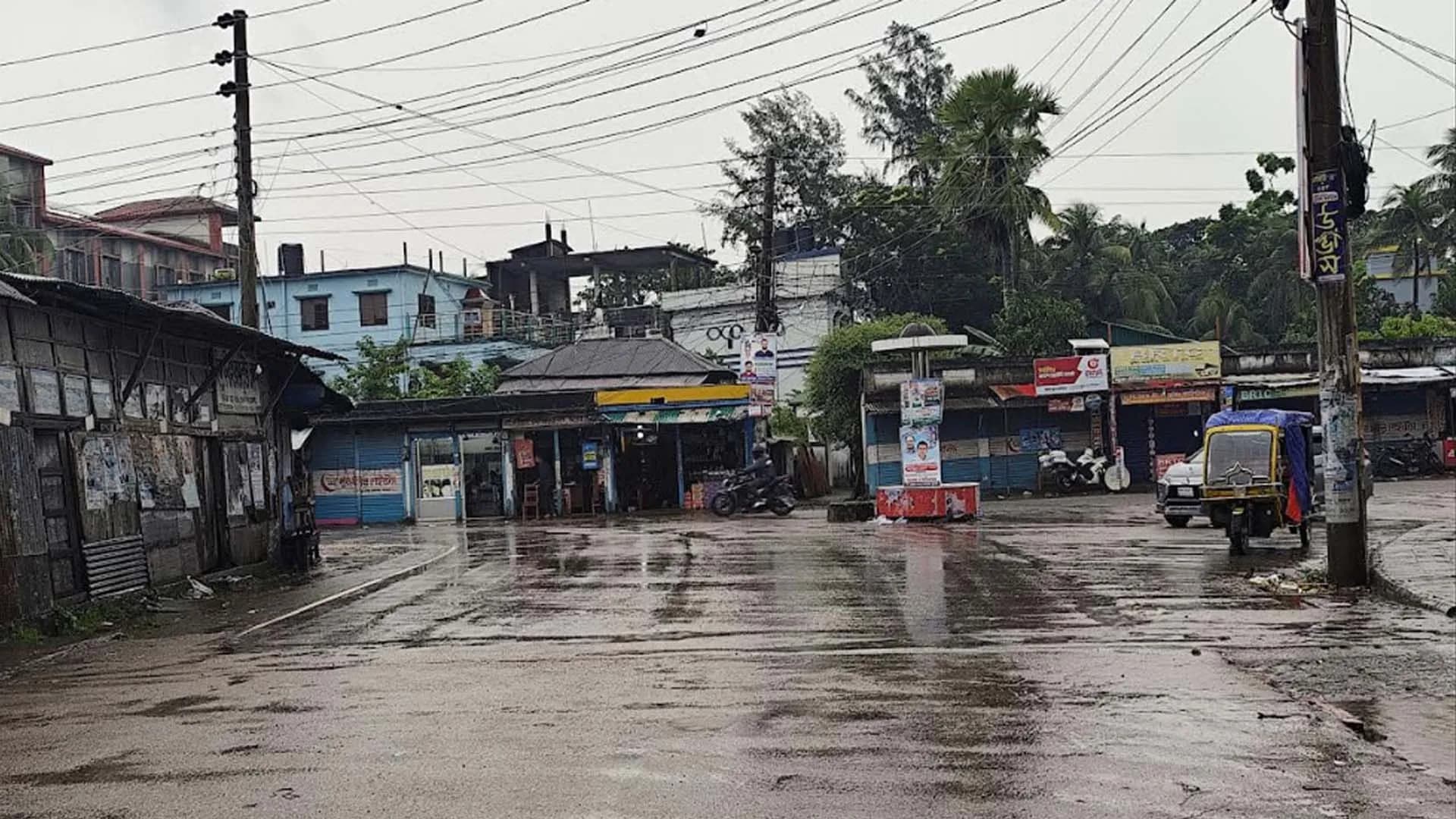 ২৪ ঘণ্টায় ভারী বর্ষণে বিপাকে ভোলার জনজীবন 