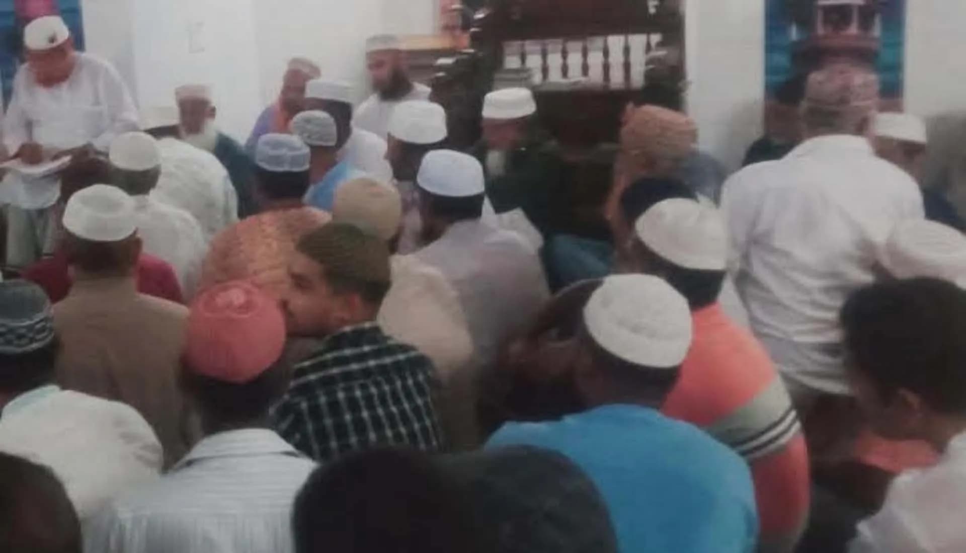 বানারীপাড়ায় সাবেক ইউপি চেয়ারম্যান আলহাজ্ব আঃ রব মৃধার স্ত্রীসহ পরিবারবের প্রয়াত সদস্যদের স্মরণে দোয়া-মিলাদ 