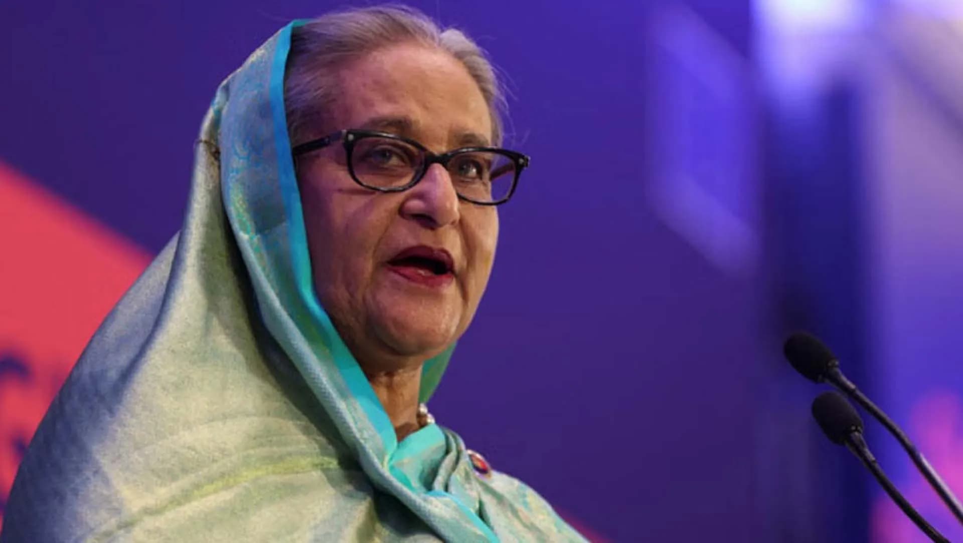 হাসিনাসহ ৩০ জনের নামে গ্রেফতারি পরোয়ানা জারি
