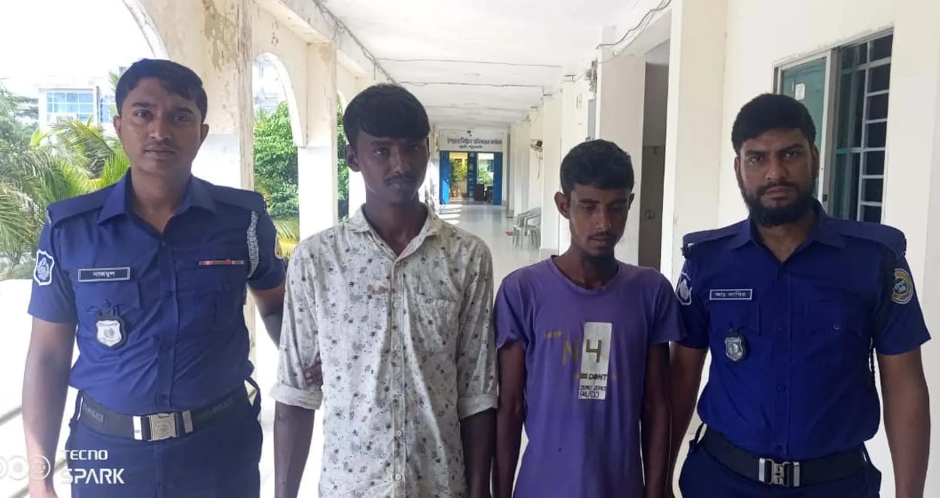 দুমকিতে নিষেধাজ্ঞা ভেঙে ইলিশ শিকার, দুই জেলের এক মাসের কারাদণ্ড