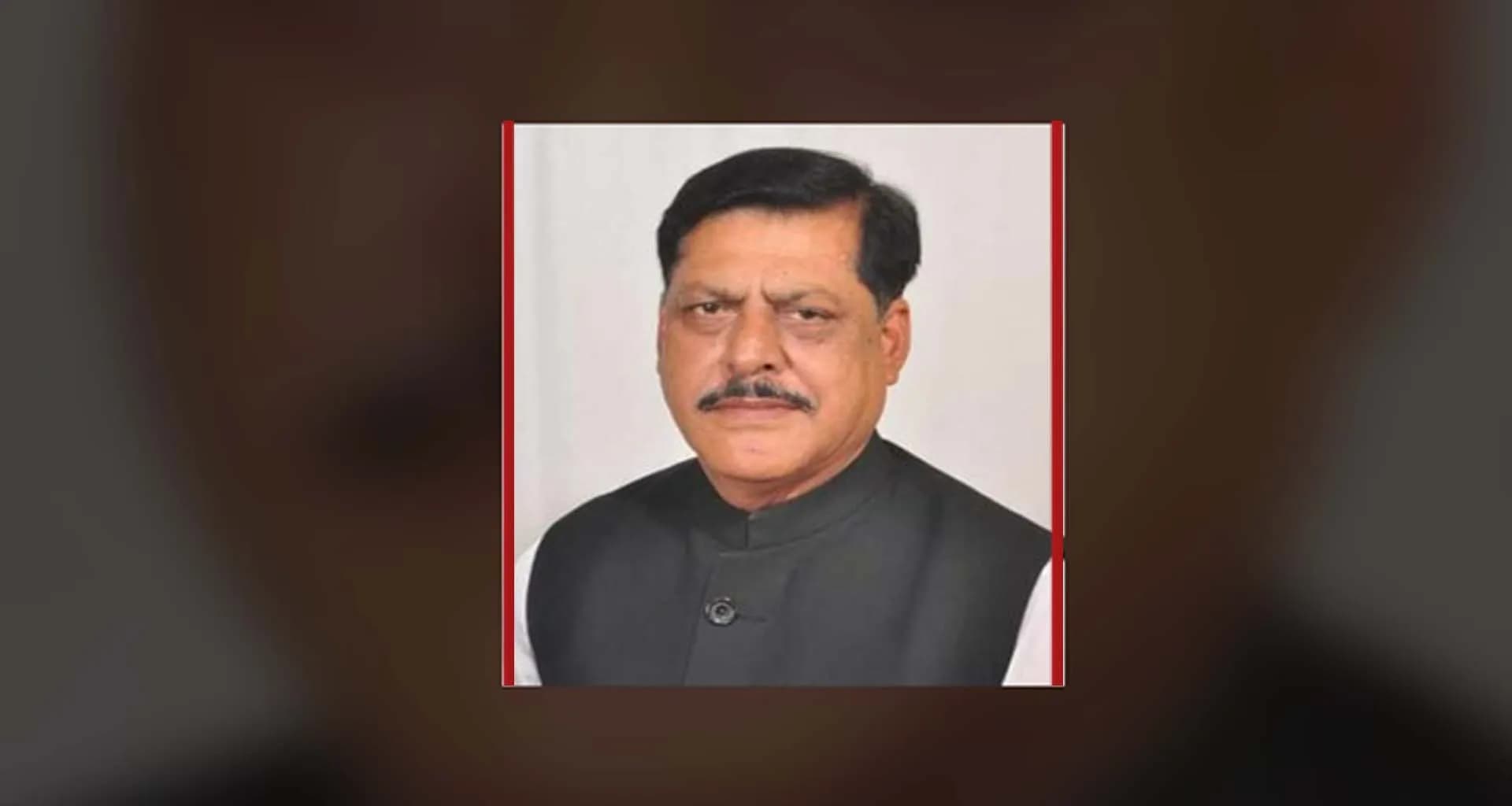 সীমান্ত দিয়ে পালানোর সময় উজিরপুরের সাবেক উপজেলা চেয়ারম্যান গ্রেপ্তার