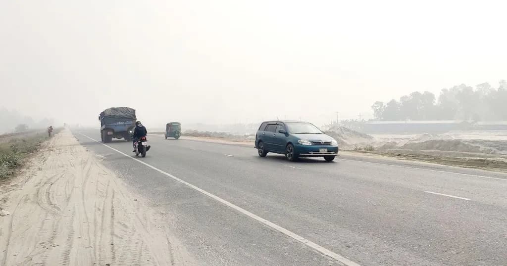 ঢাকা-খুলনা এবং ঢাকা-বরিশাল মহাসড়কে যান চলাচল স্বাভাবিক