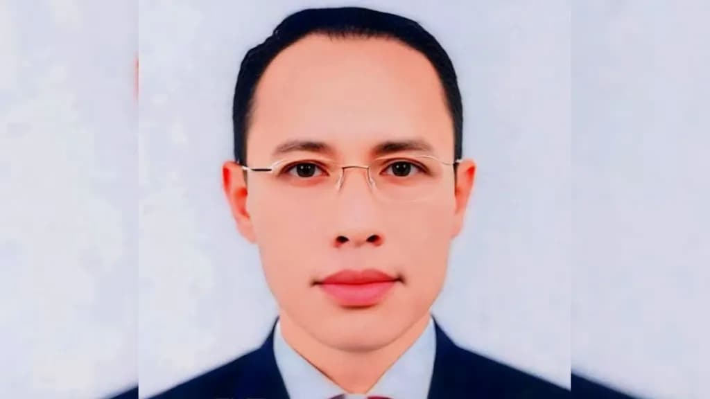 যোগদানের আগে বদলি বরগুনার ডিসি