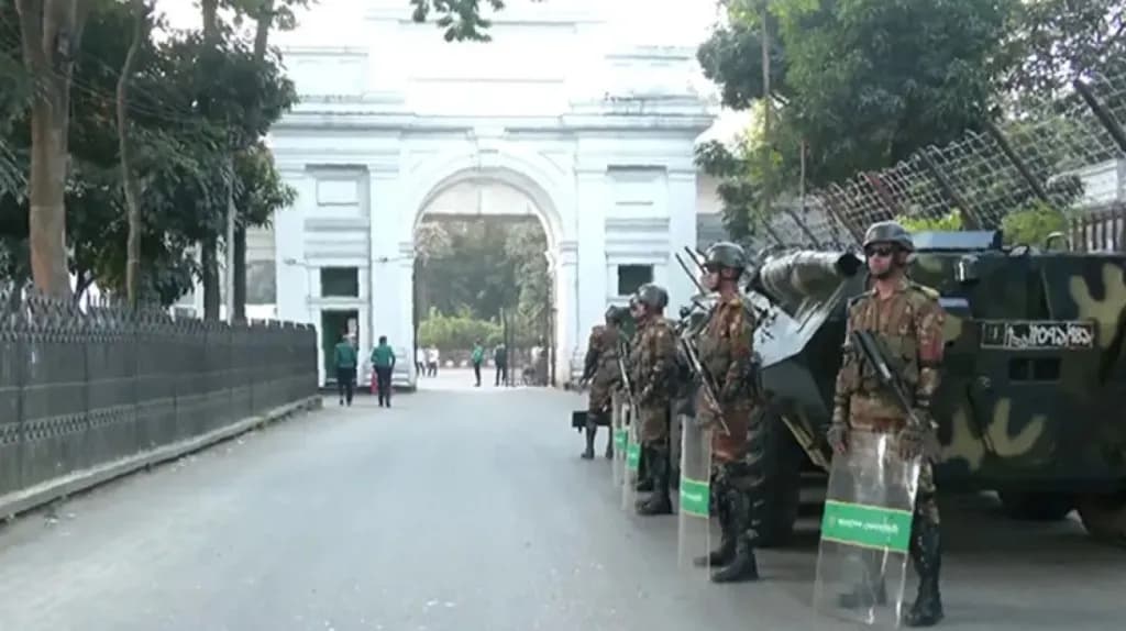 ট্রাইব্যুনাল ও সুপ্রিম কোর্ট এলাকায় সেনা মোতায়েন