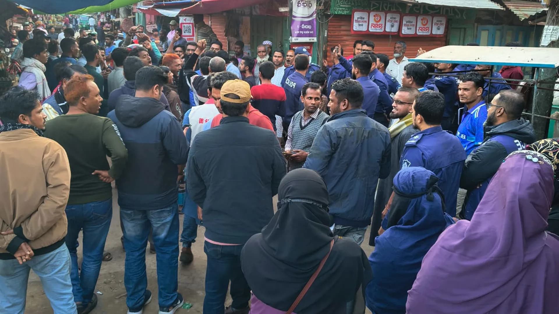 কমিটি নিয়ে বিরোধ/ বাকেরগঞ্জে বিএনপির দু’গ্রুপে সংঘাতে আহত ৫