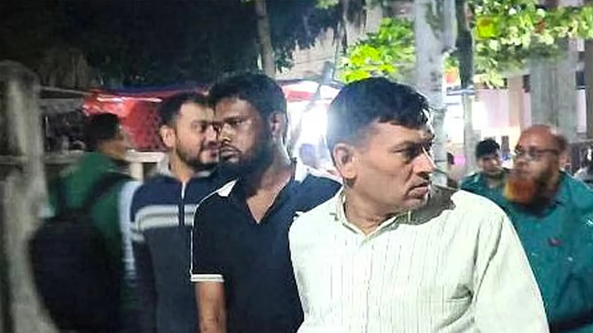 পুলিশ পিটিয়ে পালানো সেই ছাত্রদল নেতা বহিস্কার