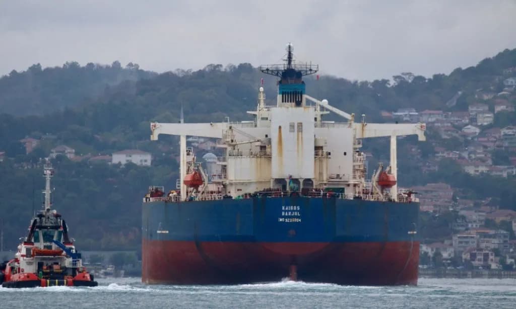 কৃষ্ণসাগরে তেলবাহী দুই ট্যাংকারে ইউক্রেনের হামলা, ছিলেন ৪ বাংলাদেশি নাবিক