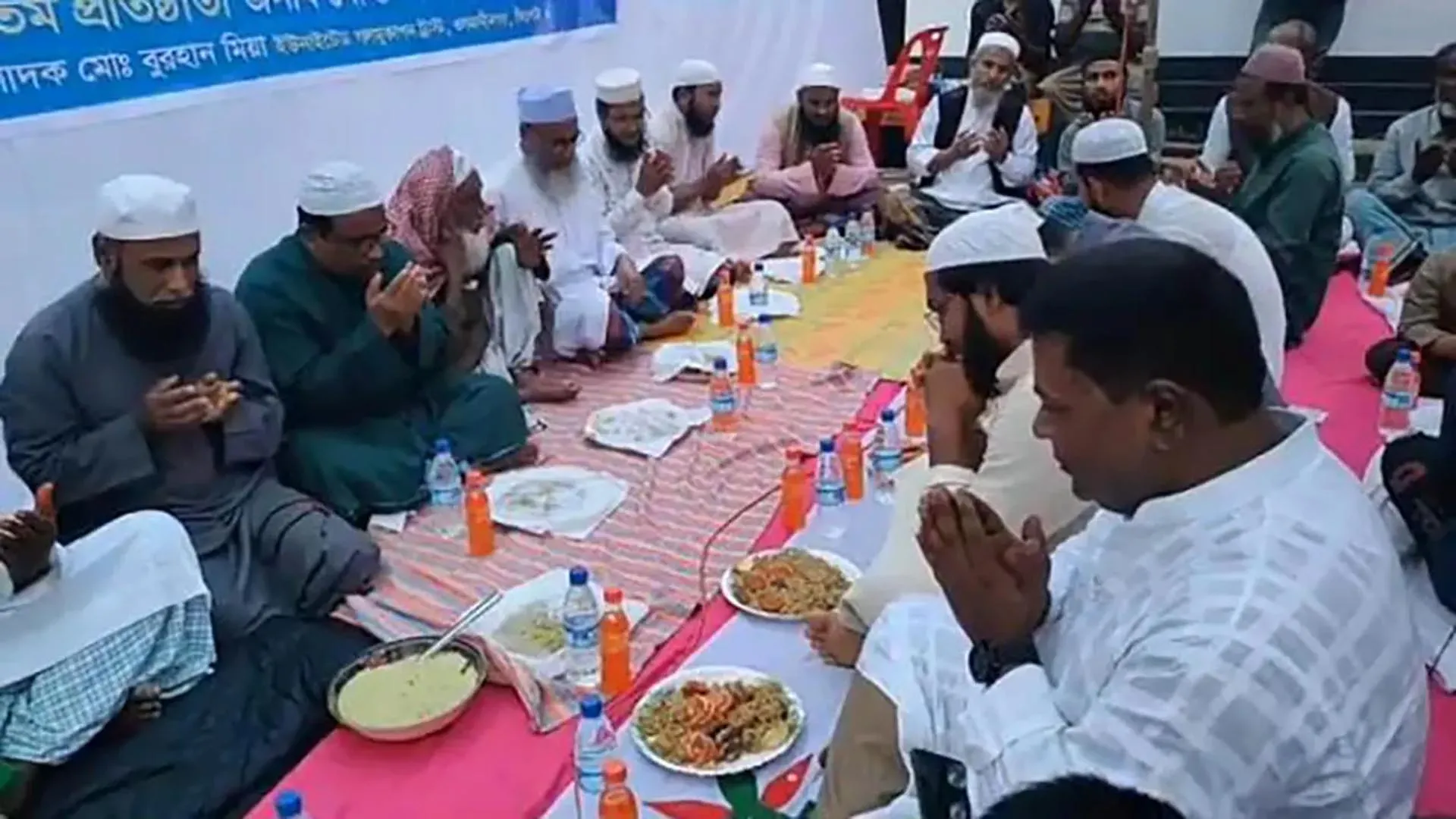 চোরাই গরু দিয়ে ইফতার মাহফিল, লজ্জায় দেশ ছাড়লেন প্রবাসী