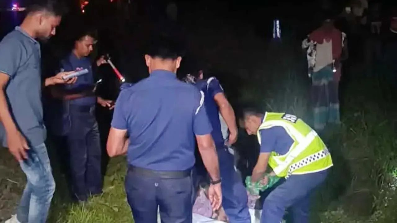 ট্রেনে কাটা পড়ে একই পরিবারের ৫ জনের মৃত্যু