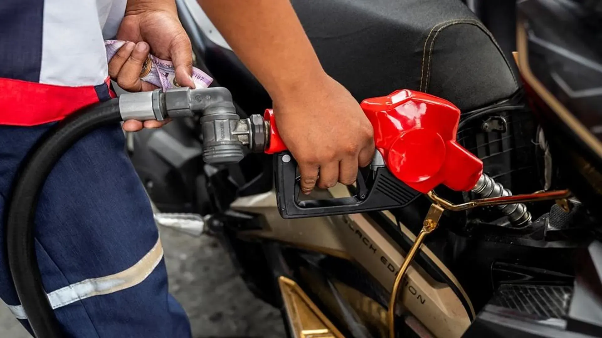 জ্বালানি ফুরানো প্রথম দেশ হতে পারে বাংলাদেশ/ ইনডিপেনডেন্টের প্রতিবেদন