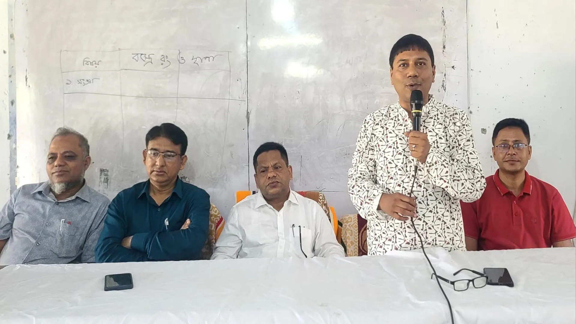 বিশ্বসাহিত্য কেন্দ্র ভ্রাম্যমাণ লাইব্রেরি সাংস্কৃতিক সংঘের উদ্বোধন 