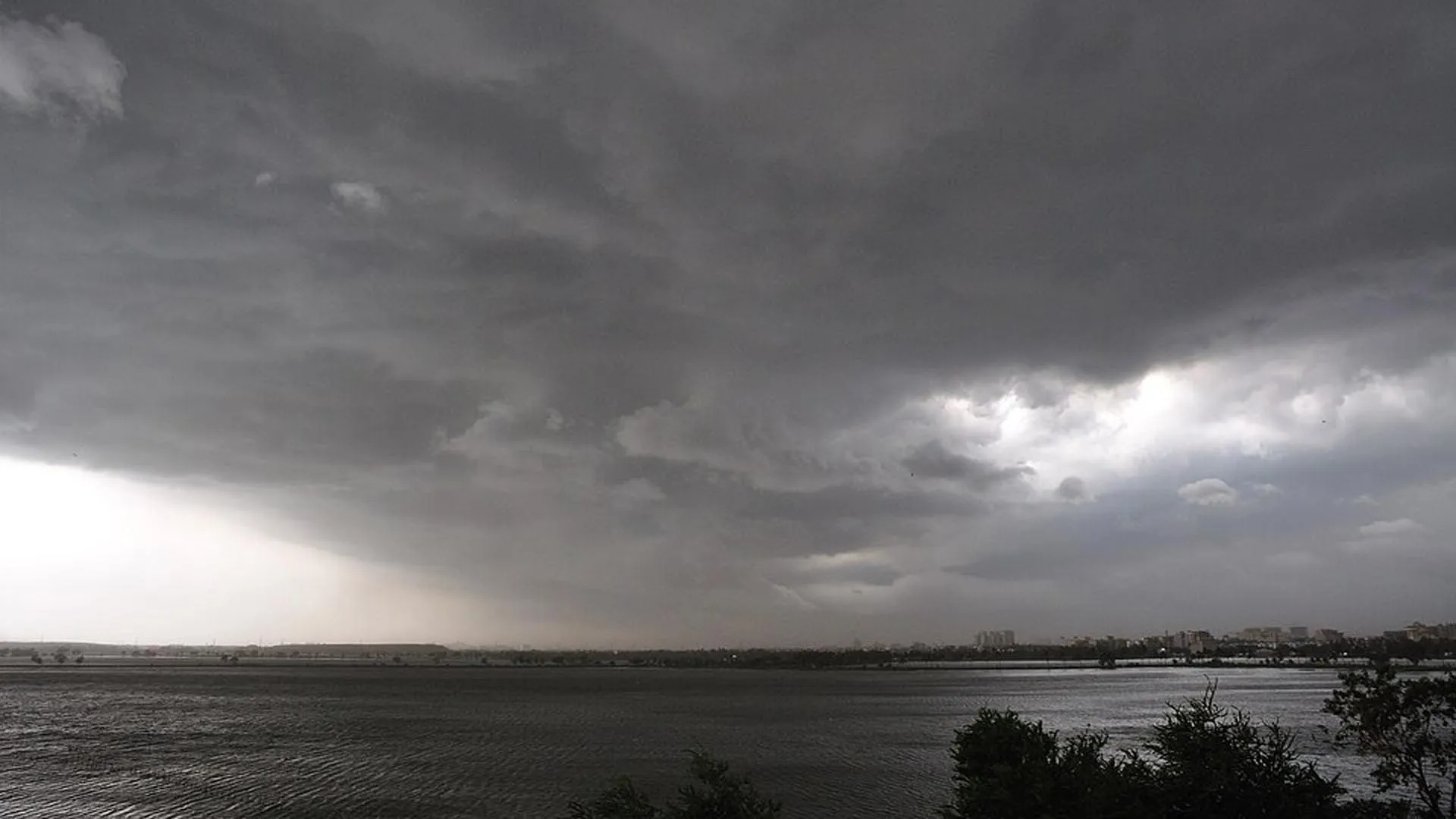 সারা দেশে কালবৈশাখীর পূর্বাভাস