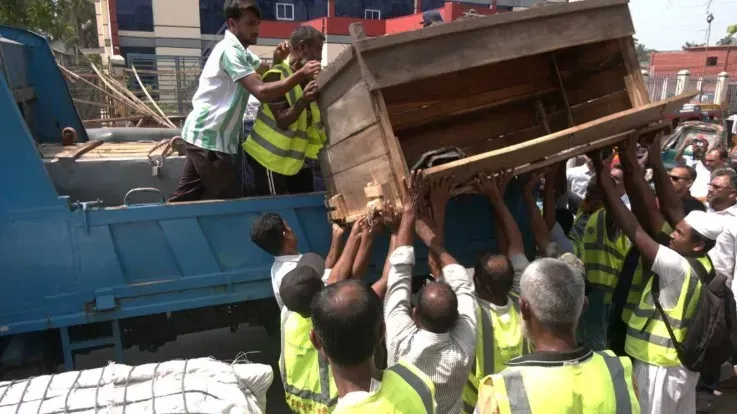  কবি জীবনানন্দের শহরকে গড়তে বিসিসি প্রশাসক শিরিনের বহুমুখী উদ্যোগ 