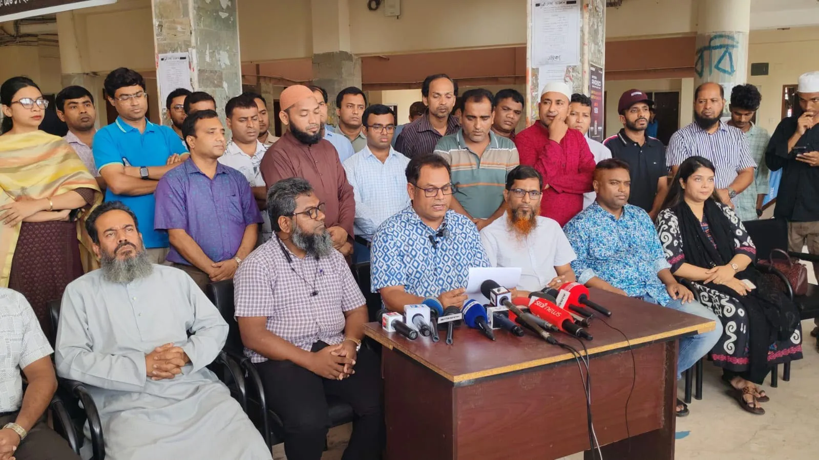 ববি শিক্ষকদের অসহযোগ আন্দোলনের ডাক, ভিসির হুঁশিয়ারি