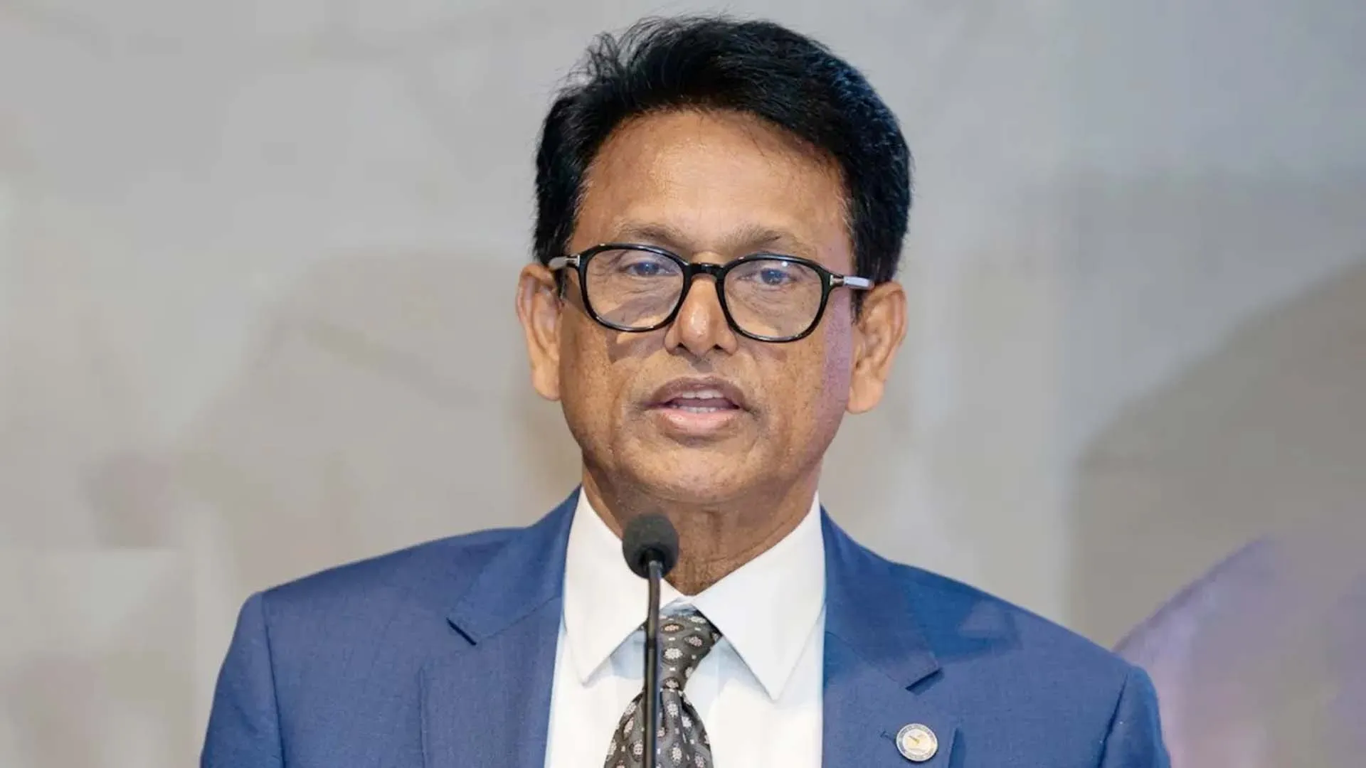 দেশের শিক্ষা ব্যবস্থা পরিবর্তন করে ছাড়বো: বরিশালে শিক্ষামন্ত্রী