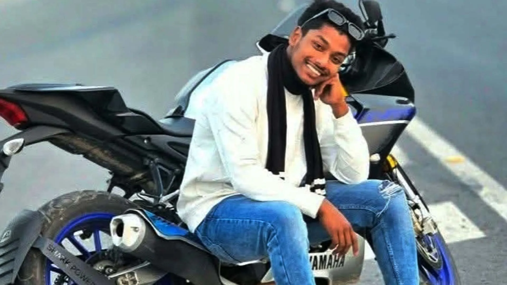 মাইকিং করে বরিশাল-ঢাকা মহাসড়ক ৩ ঘণ্টা বন্ধ রেখে সংঘর্ষ, যুবক নিহত