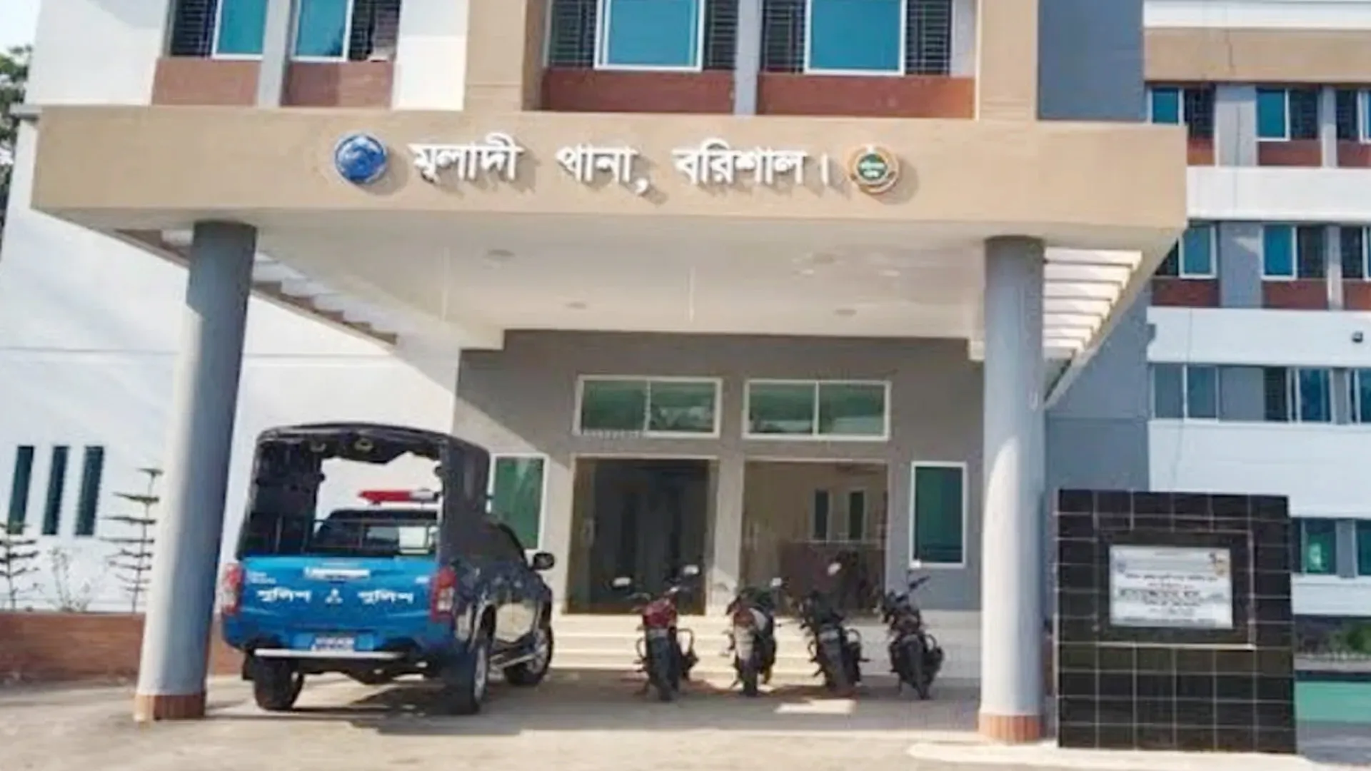 পুলিশের কাছ থেকে আওয়ামী লীগ কর্মীকে ছিনতাই, হ্যান্ডকাপ উদ্ধার