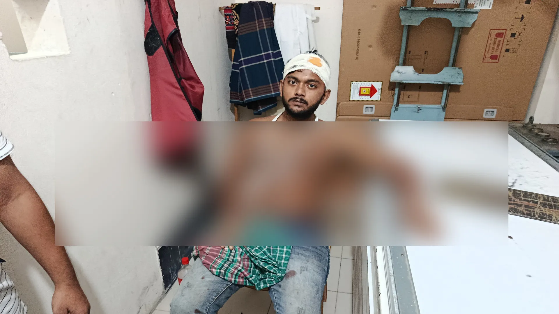 হিজলায় ছাত্রদল নেতার মোটরসাইকেল বহরে হামলা-ভাঙচুর