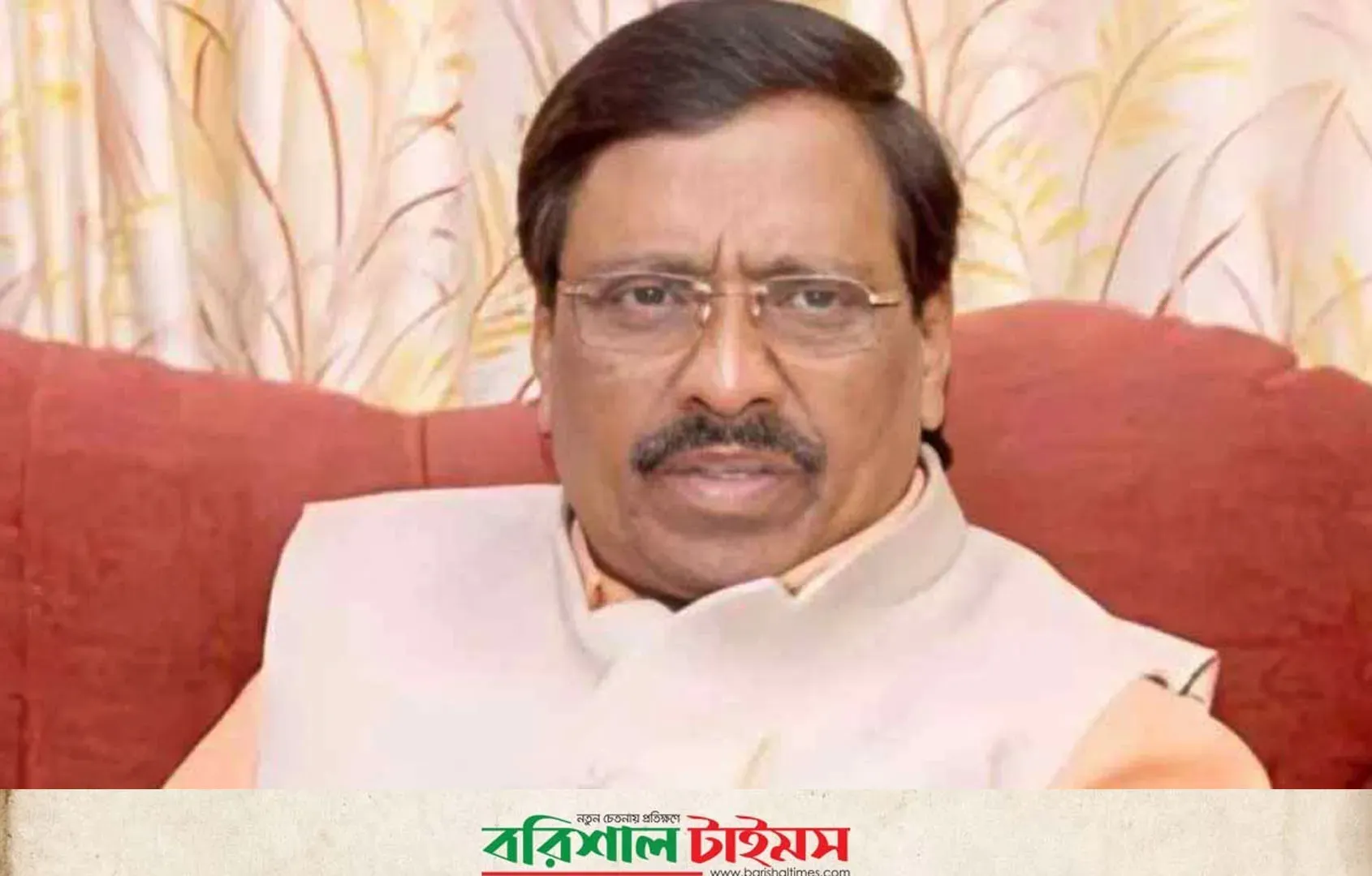 পুত্রবধূকে গোমূত্র পান করালেন ভারতের সাবেক এমপি