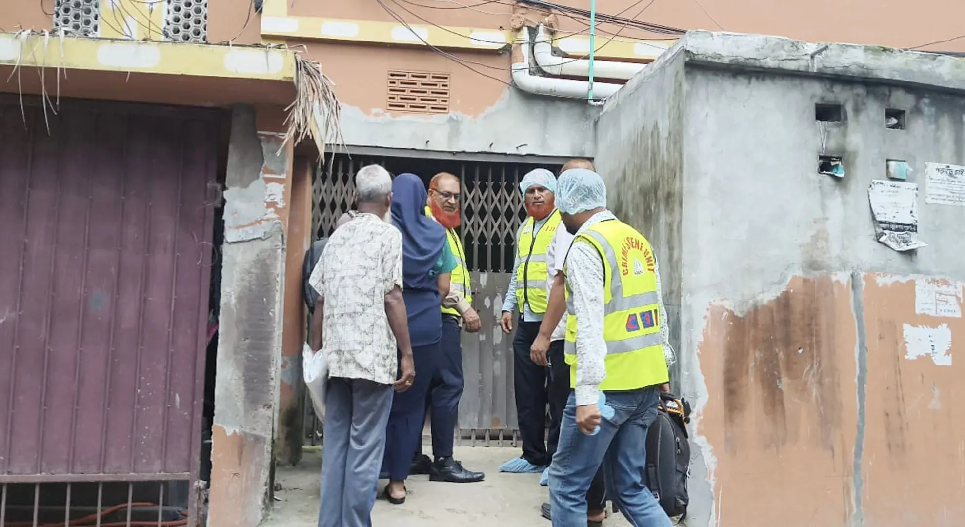 শারীরিক যন্ত্রণা সইতে না পেরে বৃদ্ধার গলায় ফাঁস, মৃত্যু