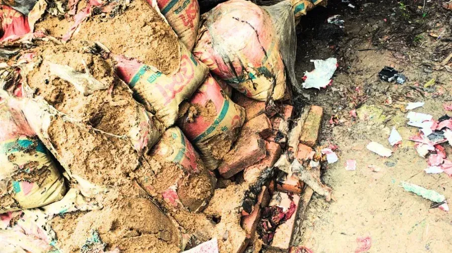 বরিশালে বোমা বিস্ফোরণে দগ্ধ হনুফা মারা গেছেন
