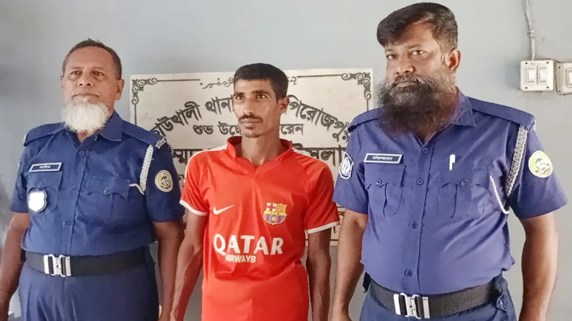 পিরোজপুরে মাকে খুনের অভিযোগে ছেলে গ্রেপ্তার