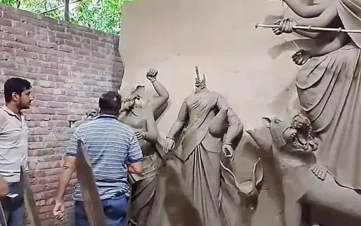 মন্দিরে ব্যাপক ভাঙচুর, তিনটি প্রতিমা ক্ষতিগ্রস্ত