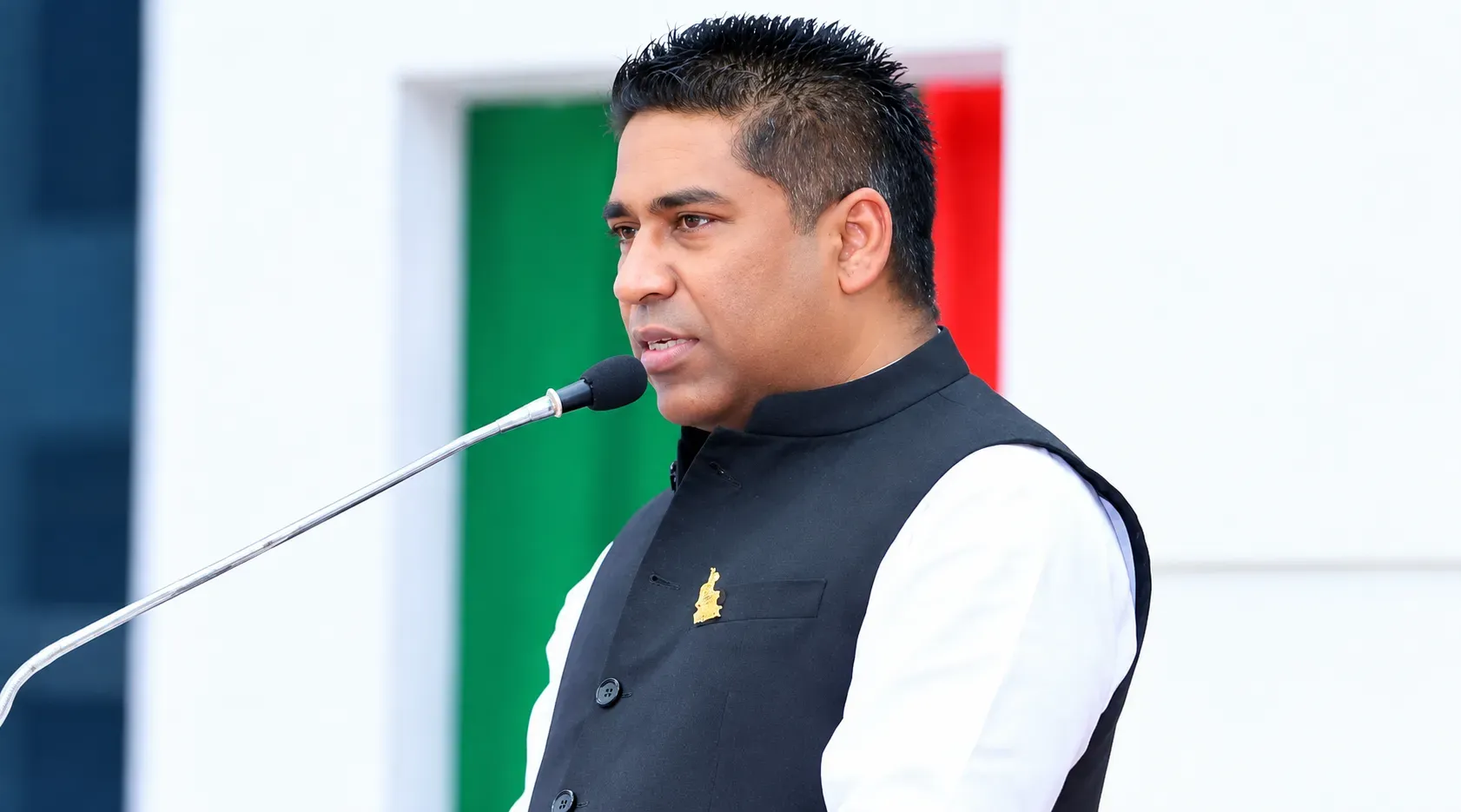 বরিশালের সাবেক মেয়র সাদিক আবদুল্লাহর বিরুদ্ধে ৩০০ কোটি টাকার দুর্নীতির অভিযোগ